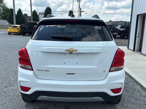 Used 2019 Chevrolet Trax LT w/ LT Convenience Package AWD/4WD image 4