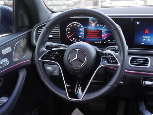 Used 2025 Mercedes-Benz GLS 450 4MATIC image 19