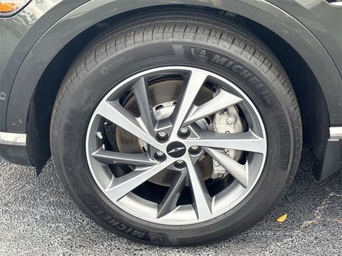 Used 2025 Genesis GV80 3.5T Advanced image 11