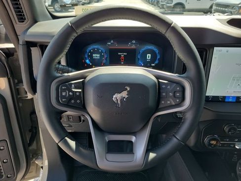 Used 2026 Ford Bronco Badlands AWD/4WD image 25