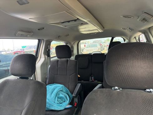 Used 2012 Dodge Grand Caravan Crew w/ Crew Value Pkg FWD image 19