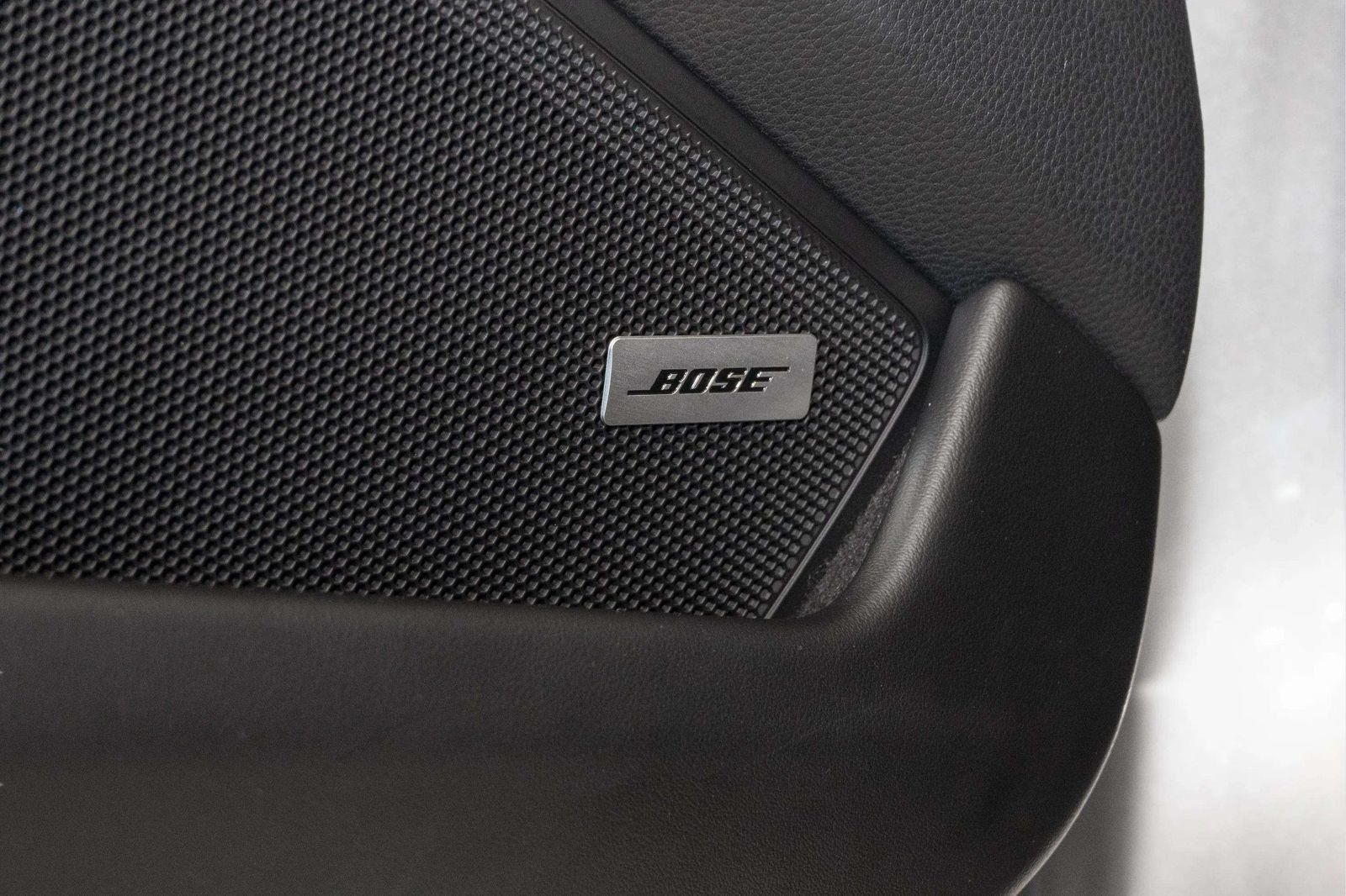 Used 2020 Porsche 911 Cabriolet image 32