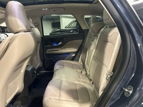 Certified 2022 Lincoln Corsair AWD w/ Premium Package image 24