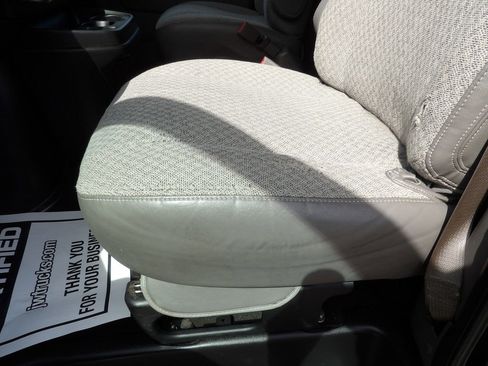 Used 2019 Chevrolet Express 3500 LS image 18