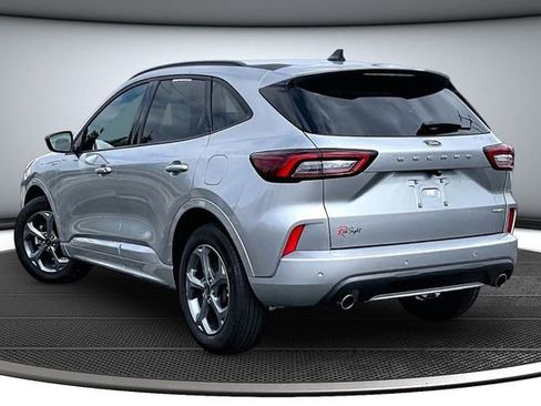 Used 2024 Ford Escape ST-Line w/ Tech Pack #1 AWD/4WD image 4