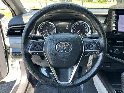 Used 2024 Toyota Camry LE AWD/4WD image 27