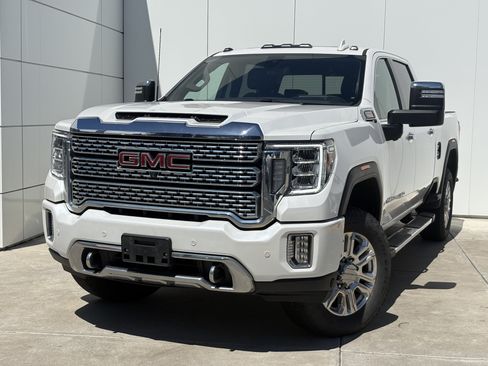 Used 2023 GMC Sierra 3500 Denali w/ Denali Ultimate Package AWD/4WD image 1