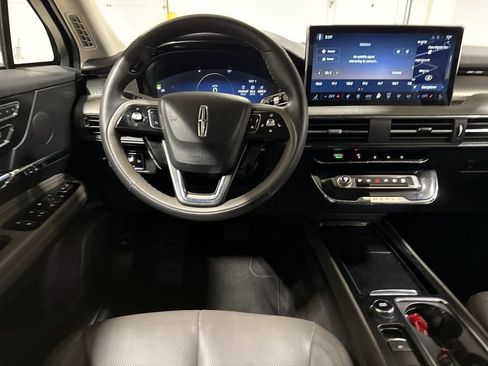 Used 2023 Lincoln Corsair FWD w/ Equipment Group 101A image 11
