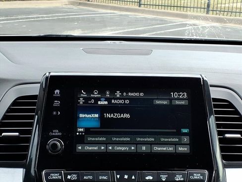 Used 2018 Honda Odyssey EX-L image 22