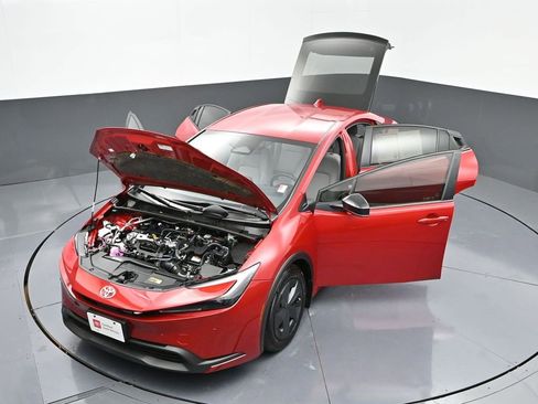 Used 2024 Toyota Prius LE image 48