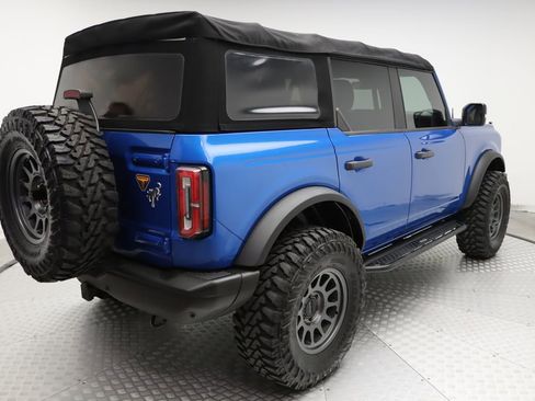 Used 2021 Ford Bronco Badlands image 8