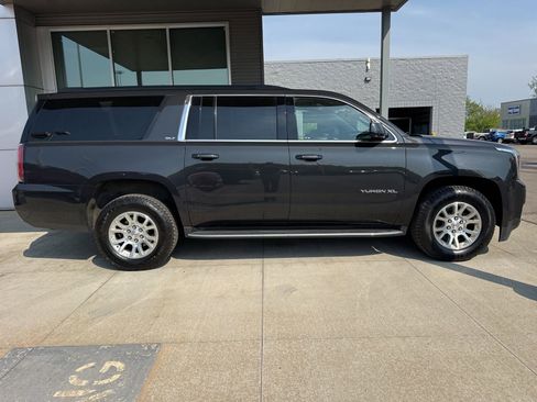Used 2020 GMC Yukon XL SLT AWD/4WD image 8