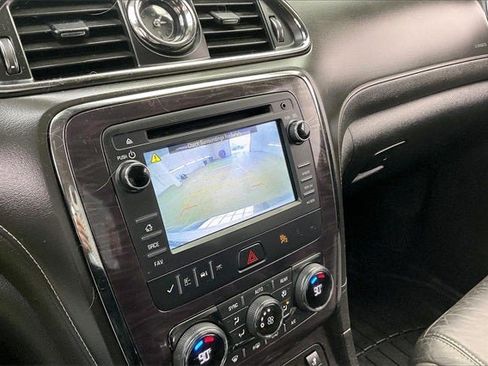 Used 2017 Buick Enclave Leather image 27