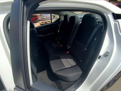 Used 2025 Nissan Sentra SV FWD image 21