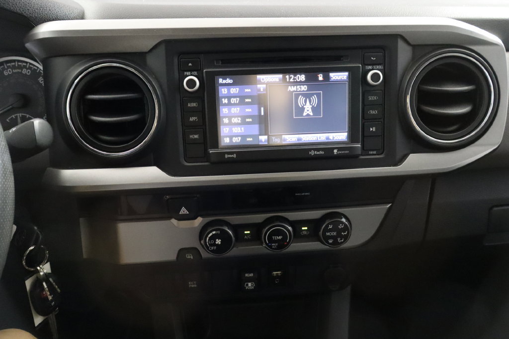 Used 2018 Toyota Tacoma SR5 RWD image 23