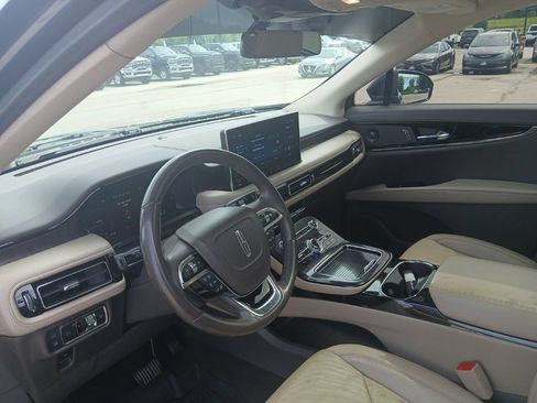 Used 2022 Lincoln Nautilus Reserve FWD image 32