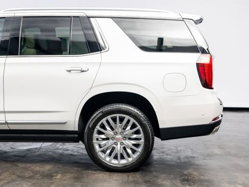 Used 2025 GMC Yukon Denali w/ Denali Reserve Package image 15