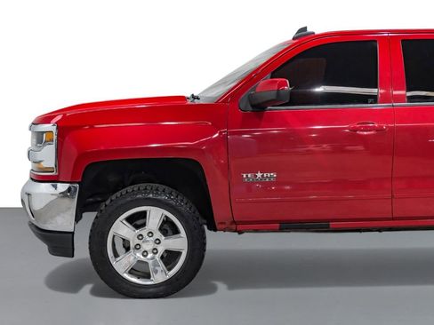 Used 2017 Chevrolet Silverado 1500 LT w/ Texas Edition image 10
