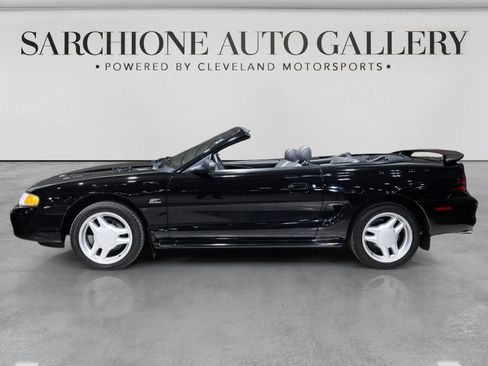 Used 1995 Ford Mustang GT RWD image 16