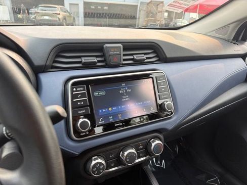 Used 2023 Nissan Versa SV FWD image 15