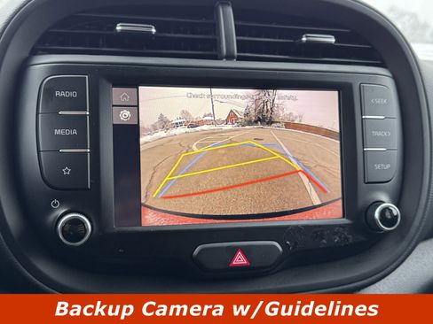 Used 2024 Kia Soul LX image 10