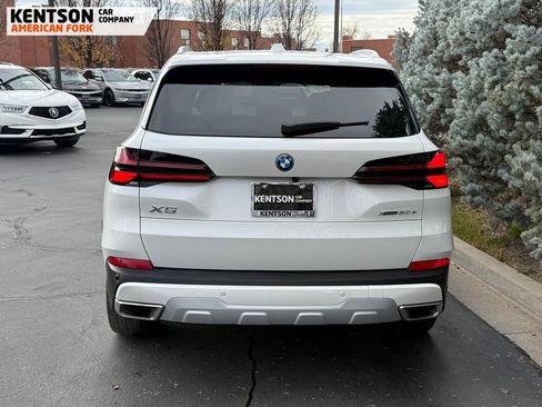 Used 2025 BMW X5 xDrive50e image 6