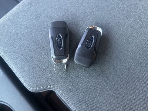 Used 2025 Ford F250 XLT image 27