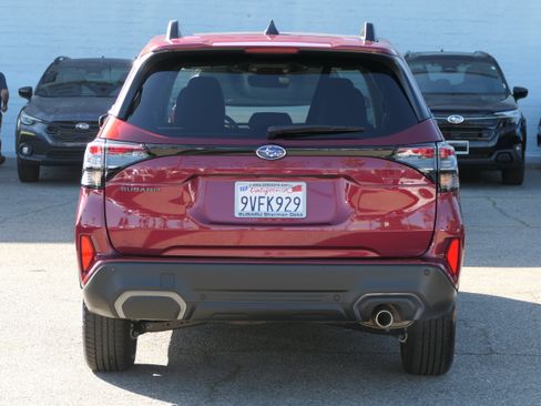 Certified 2025 Subaru Forester Limited image 4