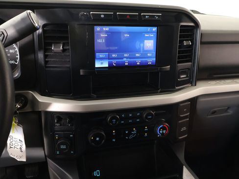 Used 2024 Ford F250 XLT w/ FX4 Off-Road Package AWD/4WD image 5
