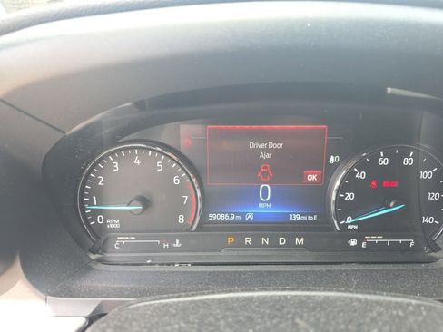 Used 2020 Ford Explorer XLT w/ Equipment Group 202A image 8