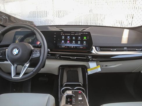 New 2026 BMW X1 xDrive28i w/ Technology Package AWD/4WD image 9