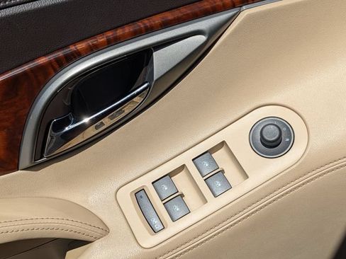 Used 2010 Buick LaCrosse CXS w/ Touring Package FWD image 19