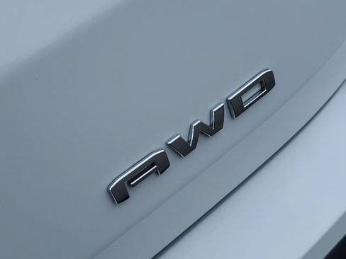 Used 2024 GMC Terrain SLE w/ Driver Convenience Package AWD/4WD image 7