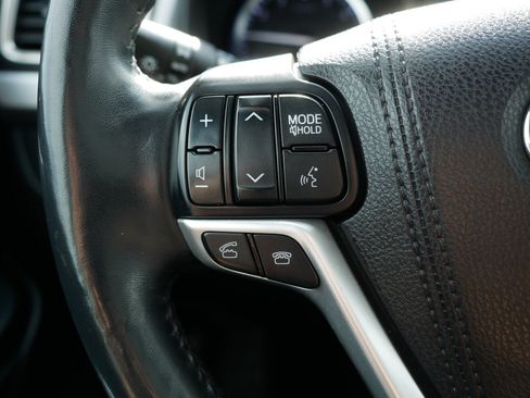 Used 2016 Toyota Highlander Limited Platinum AWD/4WD image 31