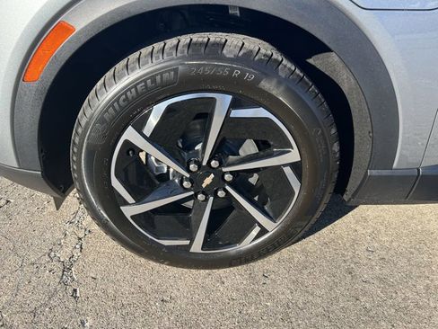 New 2026 Chevrolet Equinox EV LT image 33