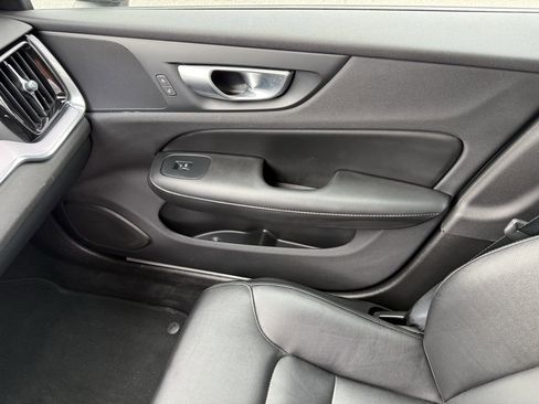 Used 2024 Volvo S60 B5 Core image 28
