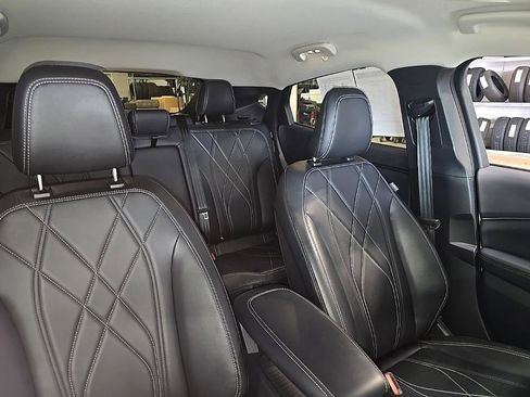 Used 2022 Ford Mustang Mach-E Select image 36