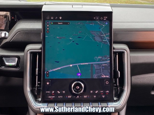 Used 2025 GMC Yukon Denali AWD/4WD image 34