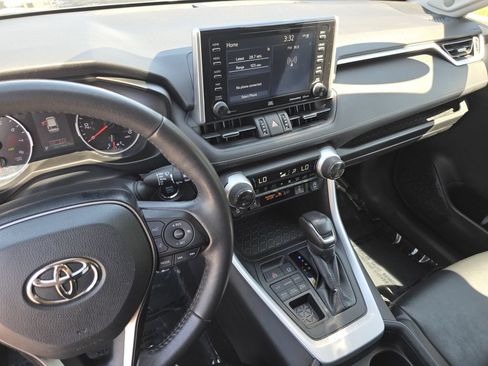 Used 2021 Toyota RAV4 XLE Premium AWD/4WD image 23