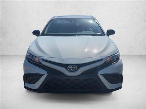 Used 2023 Toyota Camry SE w/ Convenience Package FWD image 2