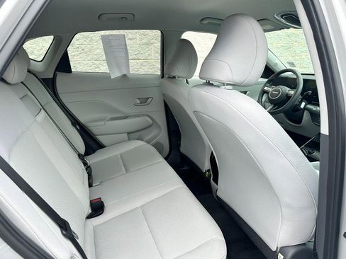 Used 2024 Hyundai Kona SEL w/ Convenience Package FWD image 14