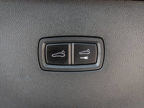 Used 2023 Porsche Cayenne Turbo GT AWD/4WD image 49