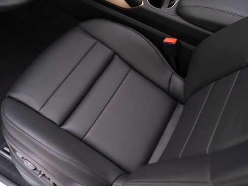 New 2026 Porsche Cayenne image 16