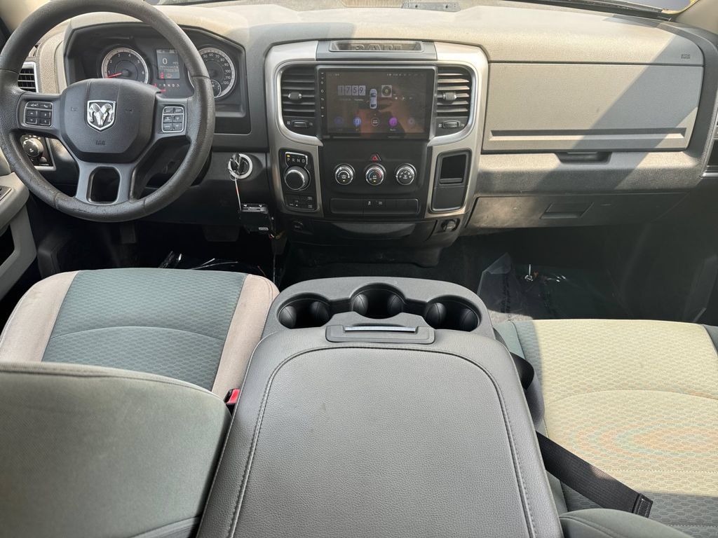 Used 2018 RAM 1500 Classic SLT AWD/4WD image 12