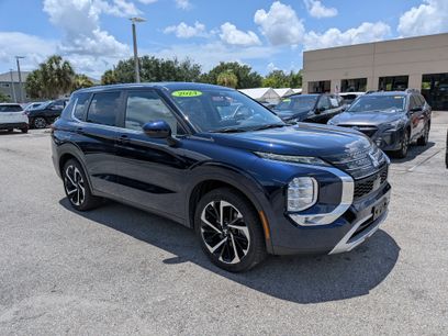 Used 2024 Mitsubishi Outlander SE Black Edition
