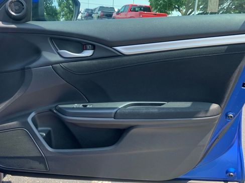 Used 2017 Honda Civic EX image 9