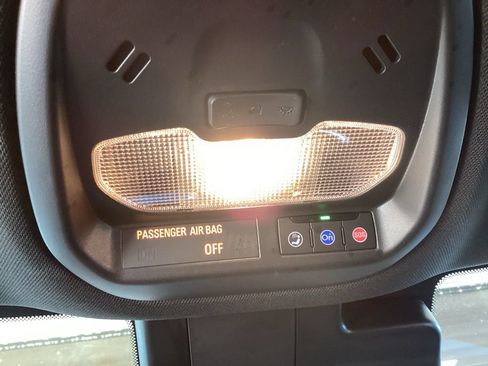 Used 2026 Chevrolet Trax RS FWD image 65
