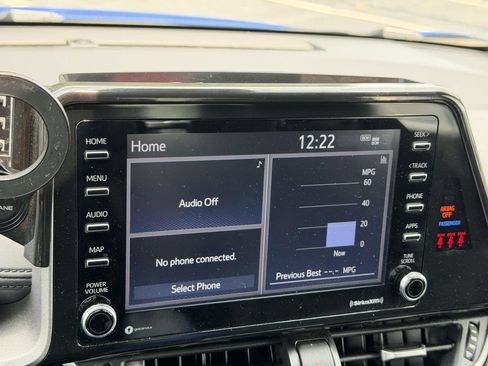 Used 2020 Toyota C-HR LE FWD image 3