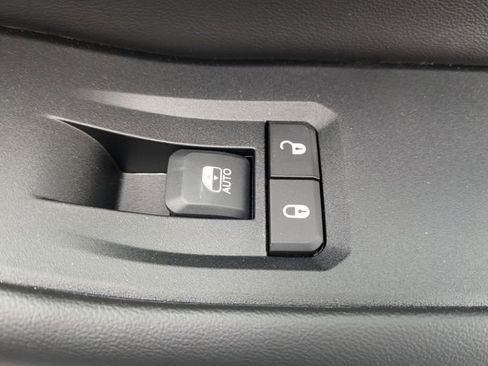 New 2024 Jeep Grand Cherokee L Laredo image 40