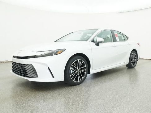 New 2026 Toyota Camry XLE image 17